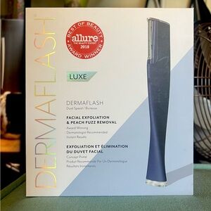 DERMAFLASH LUXE Device Exfoliating Hair Removal Blue New opened box